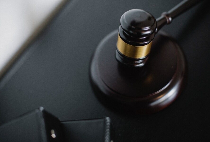 julgamento-do-stf-ira-decidir-se-deve-haver-divisao-de-pensao-por-morte-entre-viuva-e-amante