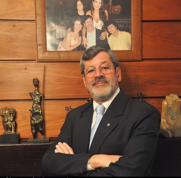 josias-ha-50-anos-construindo-sua-trajetoria-no-mercado-segurador