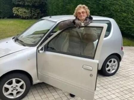 idosa-recebe-seguro-gratuito-vitalicio-apos-62-anos-sem-incidentes