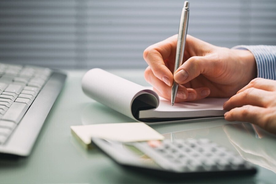 capacidade-economica-e-antecedentes-podem-influenciar-na-multa-caso-corretor-nao-informe-valor-da-comissao