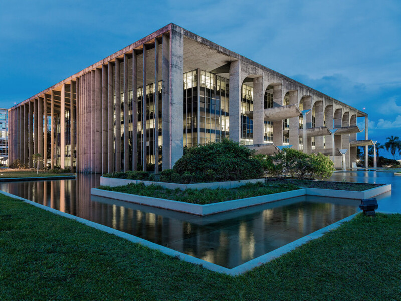 corretor-desenvolve-equipamento-que-facilitara-aceitacao-de-riscos-e-o-apresenta-ao-ministerio-da-justica