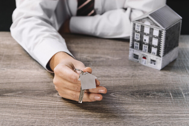 levantamento-da-porto-seguro-aponta-que-solteiros-entre-26-e-35-anos-sao-os-que-mais-pretendem-alugar-um-imovel-no-pais