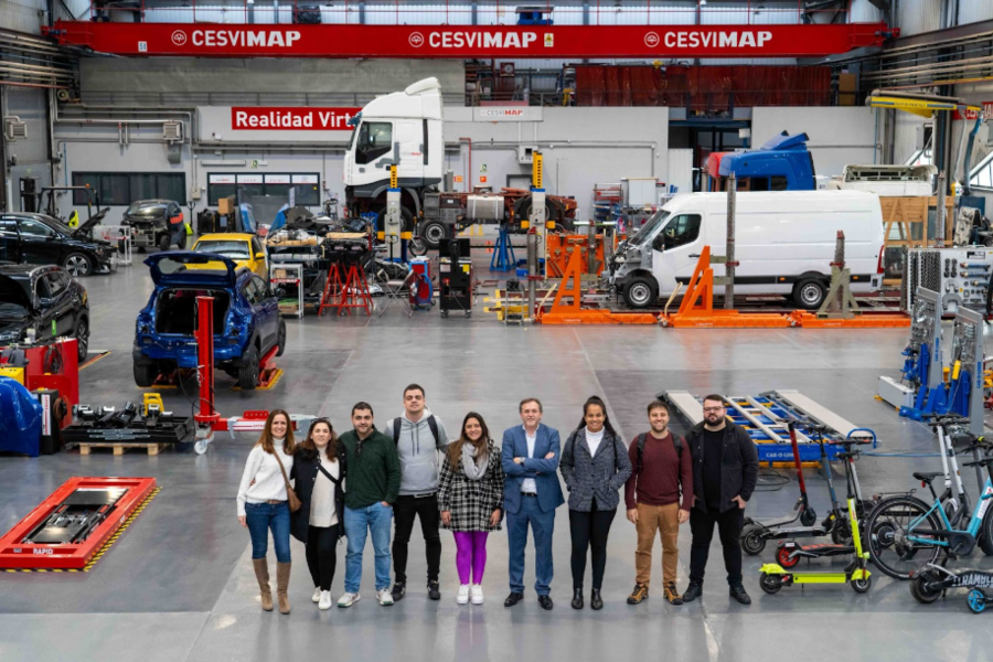 vencedores-da-3-edicao-do-desafio-tubaroes-mapfre-visitam-sede-da-empresa-em-madri