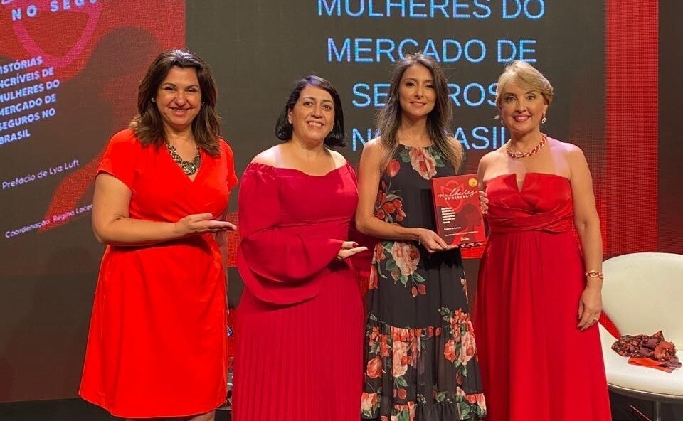 editora-leader-realiza-lancamento-do-livro-mulheres-no-seguro