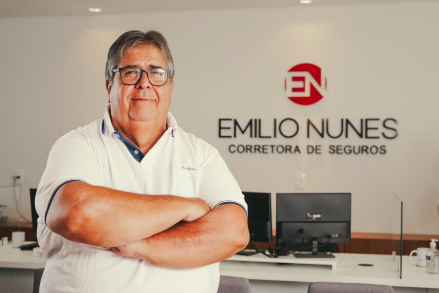 emilio-nunes-sucesso-no-setor-de-seguros-e-no-futebol-de-salao