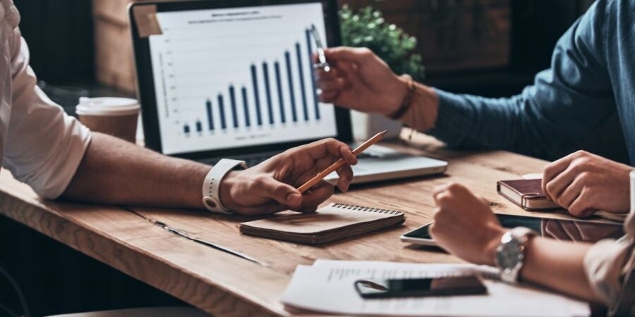 fenacor-e-ens-anunciam-grande-beneficio-para-corretores-de-seguros