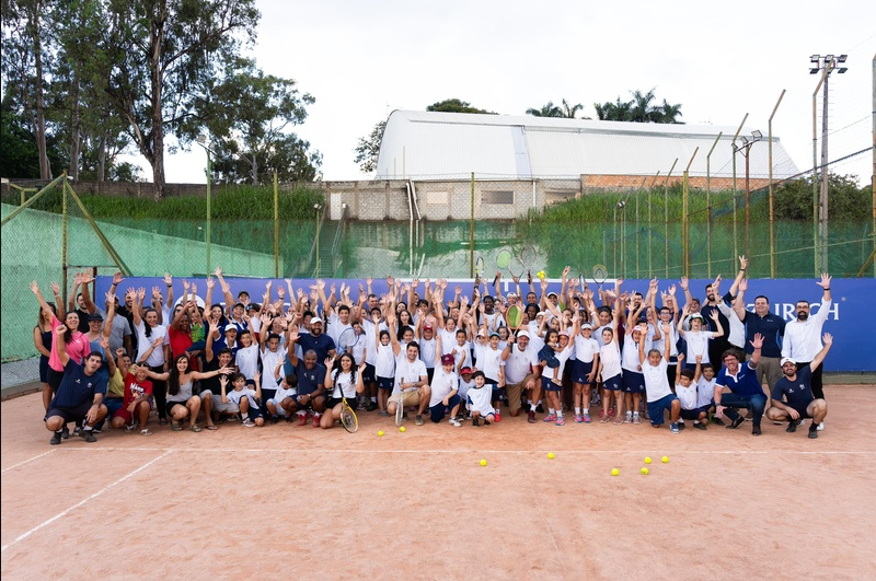 projeto-da-zurich-leva-inclusao-social-atraves-do-tenis-a-criancas-e-adolescentes
