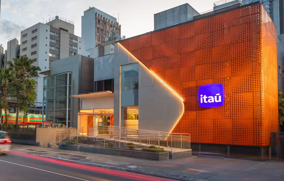 resultado-do-itau-com-seguros-avanca-138-em-2024-para-r-975-bi