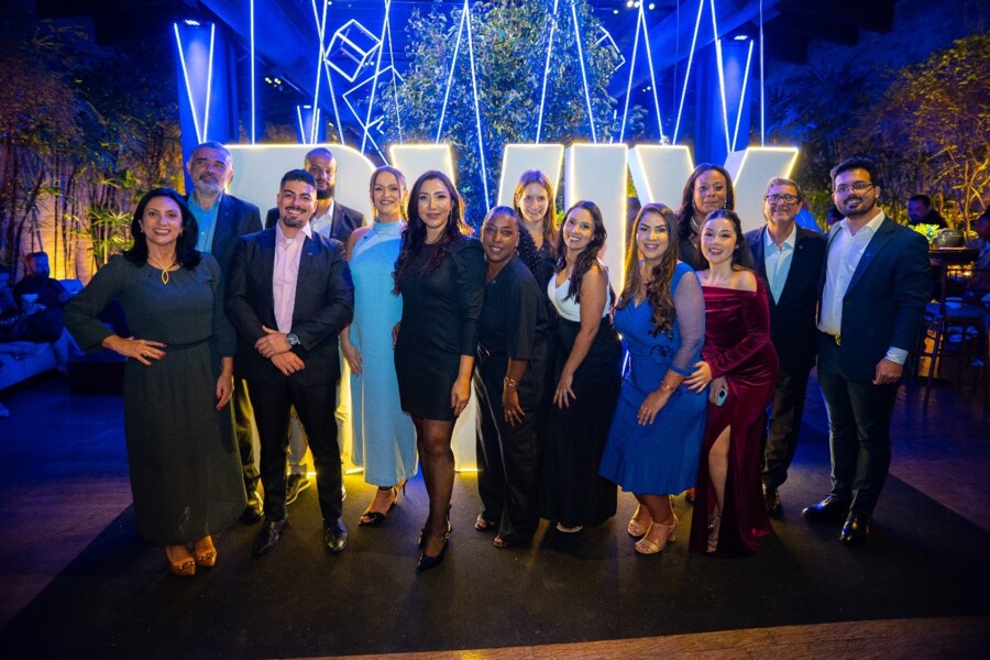 bvix-homenageia-colaboradoras-no-seu-primeiro-aniversario