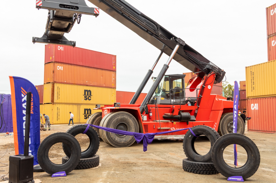 corretora-catarinense-e-responsavel-pelo-seguro-do-primeiro-parque-logistico-de-pneus-do-brasil