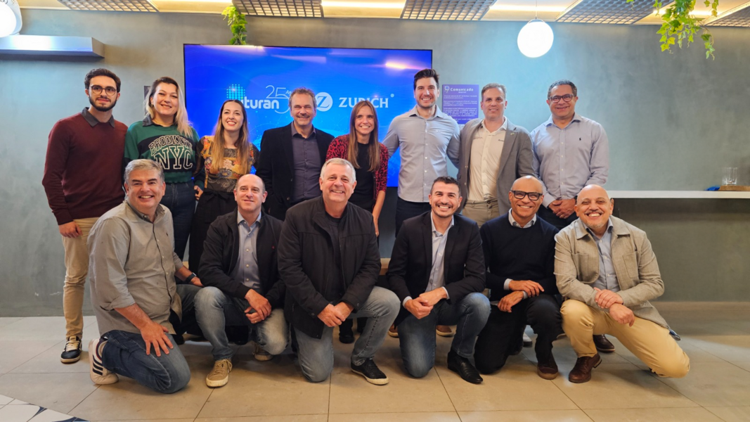 ituran-brasil-e-zurich-seguros-firmam-parceria-para-ampliar-a-oferta-de-apolices-veiculares