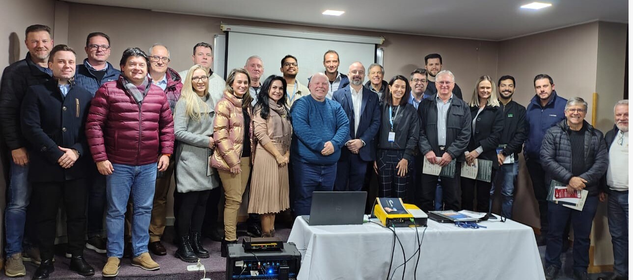 em-caxias-do-sul-e-bento-cafe-com-o-sincor-debate-os-impactos-das-novas-leis-do-setor