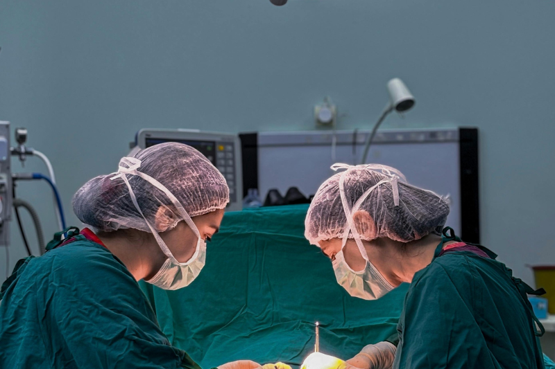 nova-lei-amplia-acesso-a-cirurgia-reparadora-de-mama-e-apoio-psicologico-no-sus-e-em-planos-de-saude