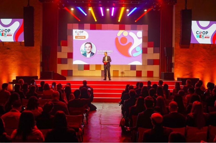 mapfre-promove-dialogo-entre-seguradoras-e-cooperativas-na-coopweek-2025