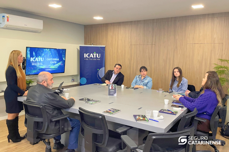 cafe-da-manha-da-icatu-em-blumenau-reforca-protagonismo-do-corretor-no-planejamento-sucessorio