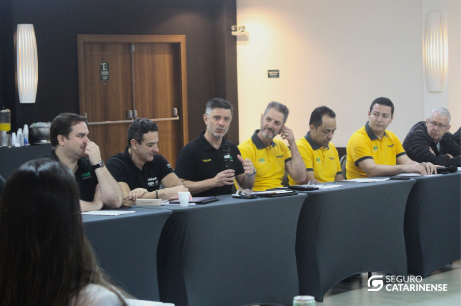 hdi-seguros-promove-cafe-com-presidente-em-blumenau