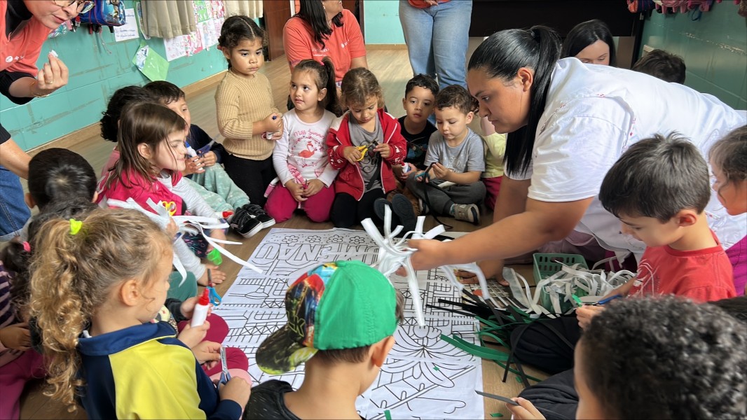 caravana-zurich-promove-acao-social-em-blumenau