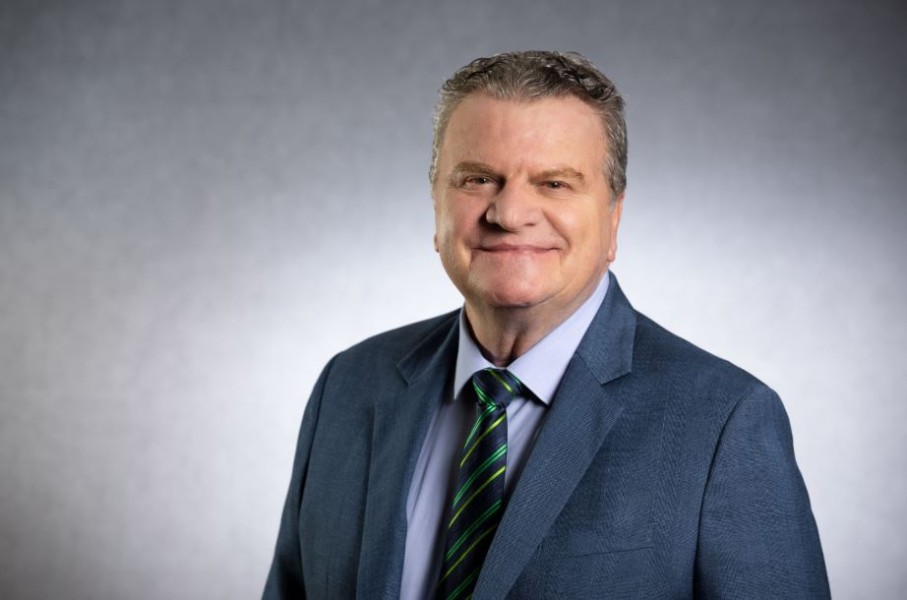 jose-adalberto-ferrara-e-o-homem-de-seguro-do-ano-pelo-cvg-rj