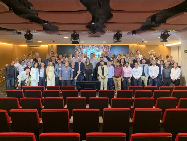 bradesco-seguros-debate-uso-de-inteligencia-artificial-com-fornecedores-e-parceiros-em-evento-no-rio