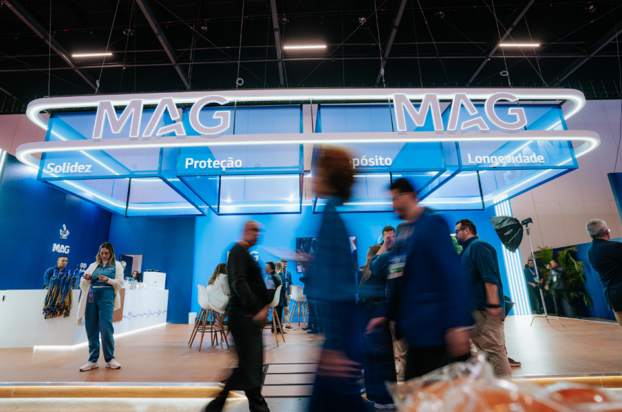 mag-leva-humor-e-conscientizacao-ao-primeiro-dia-do-conec-2025