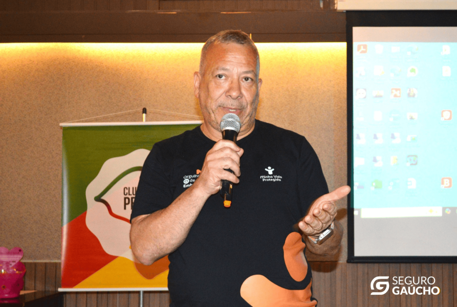 jean-figueiro-destaca-importancia-do-seguro-de-vida-em-encontro-do-clube-da-pedrinha