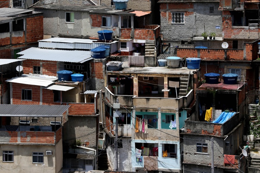 quando-o-seguro-sobe-o-morro-a-inovacao-humana-que-floresce-nas-favelas-brasileiras