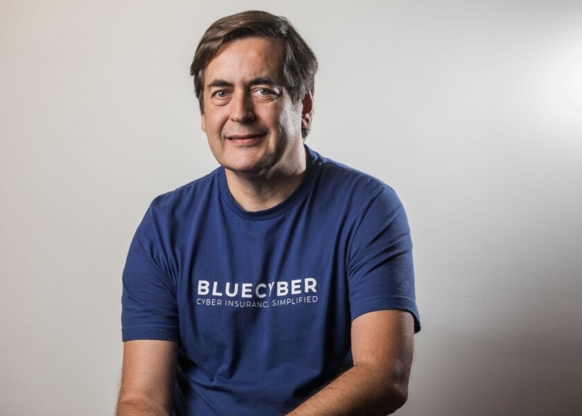 corretores-ganham-plataforma-digital-para-capacitacao-gratuita-e-venda-de-seguro-cibernetico