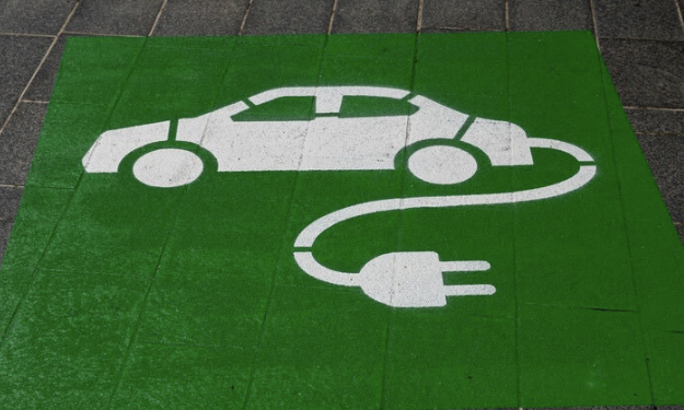 alta-de-88-nas-vendas-de-carros-eletrificados-impulsiona-demanda-por-seguro-auto-especializado