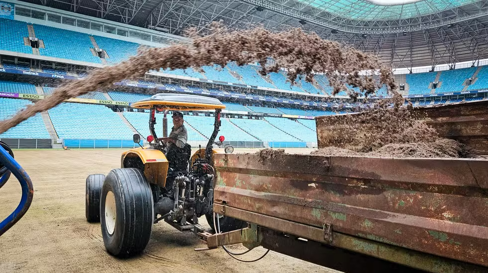 arena-diz-que-gremio-pediu-suspensao-de-pagamento-de-seguro-e-pode-atrasar-volta-clube-rebate
