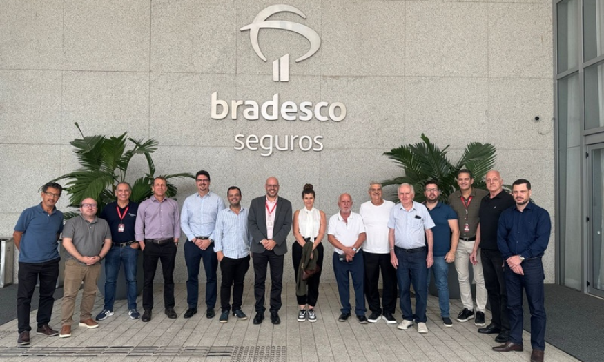 bradesco-seguros-recebe-representantes-do-sindirepa-em-agenda-voltada-a-qualificacao-das-oficinas-referenciadas