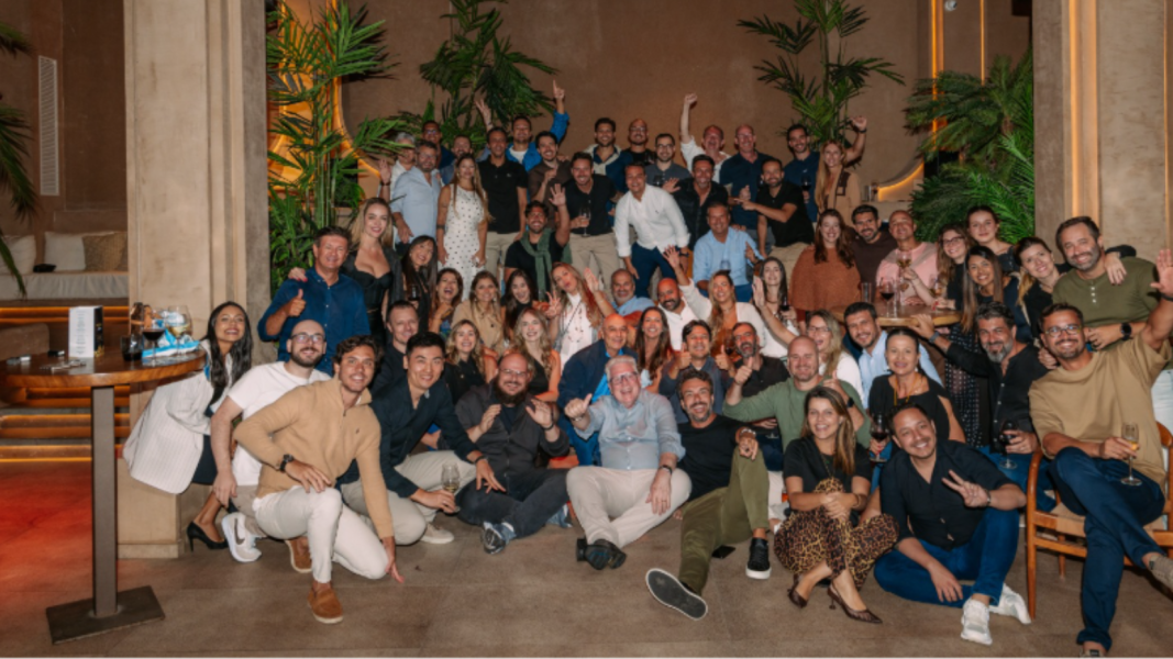 mag-seguros-leva-campeoes-a-barcelona-em-experiencia-exclusiva-inspirada-no-circuito-mundial-de-tenis