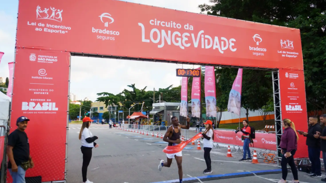 circuito-da-longevidade-bradesco-seguro-transforma-copacabana-em-palco-de-saude-bem-estar-e-qualidade-de-vida