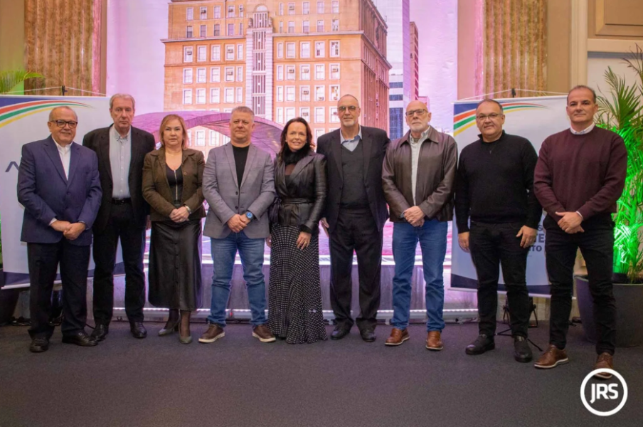 aconseg-sul-e-oficializada-durante-jantar-em-porto-alegre-e-reune-assessorias-de-rs-pr-e-sc