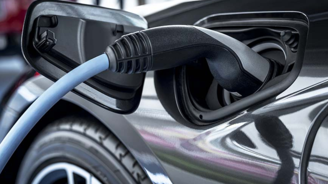 nova-norma-para-estacoes-de-carregamento-de-veiculos-eletricos-exige-adaptacao-de-estacionamentos-e-atencao-as-apolices-de-seguro