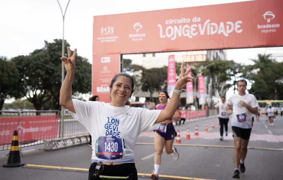 circuito-da-longevidade-bradesco-seguro-transforma-copacabana-em-palco-de-saude-bem-estar-e-qualidade-de-vida-2