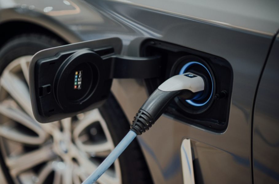 mercado-de-veiculos-eletricos-muda-a-logica-do-seguro-automovel-e-exige-nova-abordagem-na-gestao-de-riscos