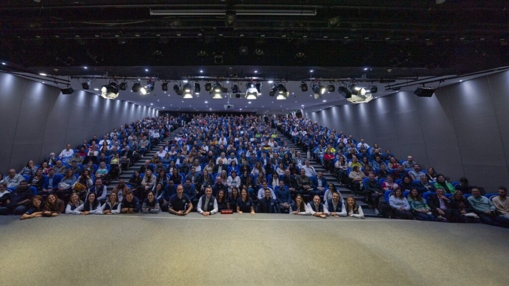 allianz-lota-teatro-renaissance-com-nova-capacitacao-sobre-seguro-de-vida