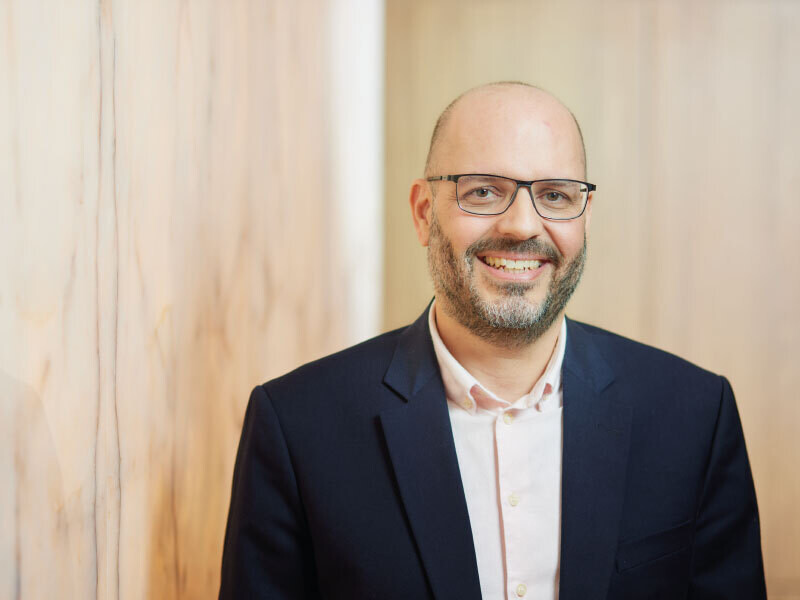 bradesco-seguros-e-homenageada-pelo-sindirepa-sp-em-workshop-sobre-carros-eletricos