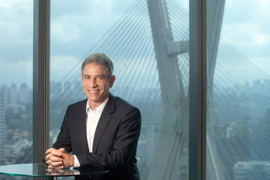 zurich-moderniza-oferta-de-seguro-celular-com-coberturas-flexiveis