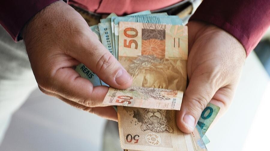 impactos-do-reajuste-salarial-no-mercado-de-seguros