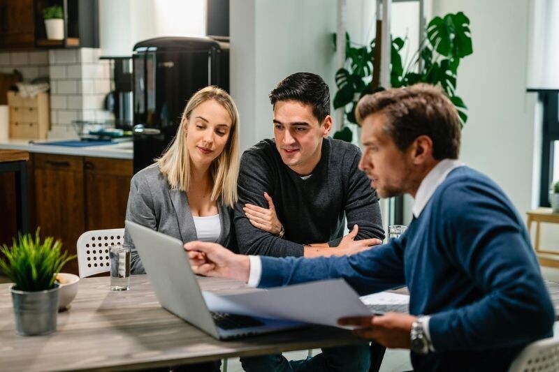 corretor-deve-orientar-segurado-sobre-novas-regras