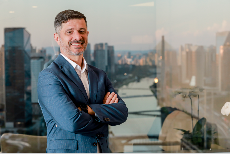 eduardo-dal-ri-e-reconhecido-como-homem-do-seguro-do-ano