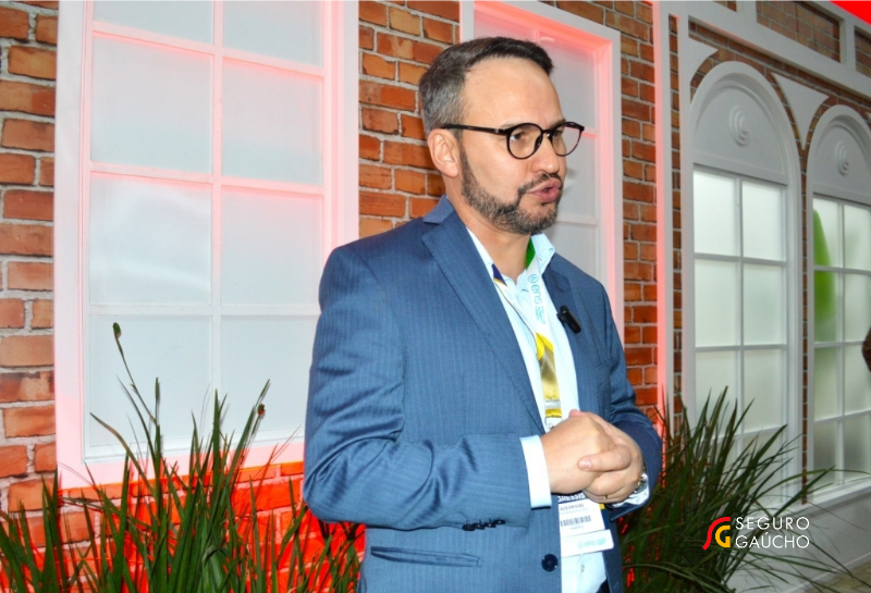 altevir-prado-destaca-protecao-climatica-no-23-congresso-dos-corretores-de-seguros