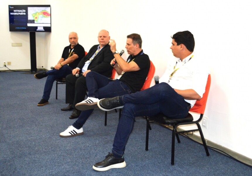 presidente-do-sincor-rs-realiza-a-mediacao-de-painel-no-23-congresso-brasileiro-de-corretores