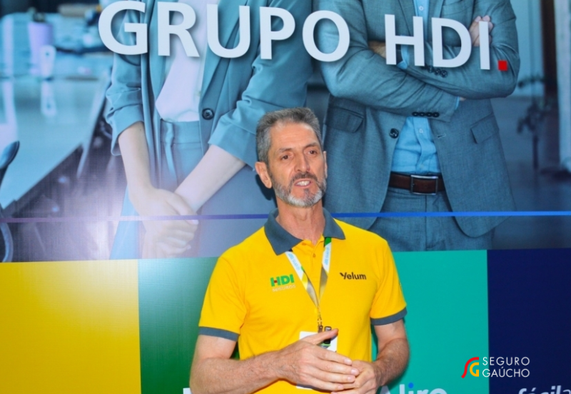 rubens-oliboni-da-hdi-seguros-parabeniza-corretores-de-seguros-durante-o-23-congresso-brasileiro