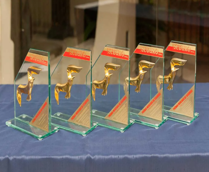 grupo-bradesco-seguros-leva-5-trofeus-no-premio-gaivota-de-ouro-2023