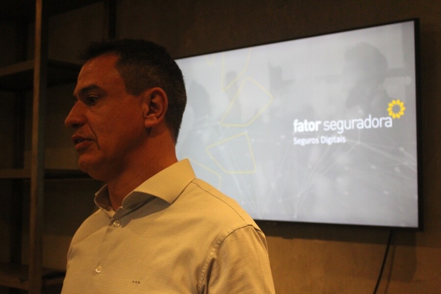 lotus-assessoria-reune-corretores-em-almoco-com-executivos-da-fator-seguradora