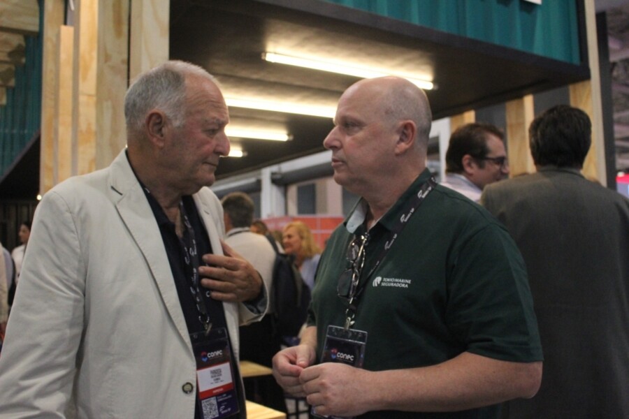 musica-ao-vivo-e-muita-integracao-com-corretores-e-parceiros-veja-como-foi-o-primeiro-dia-da-tokio-marine-no-conec-2023