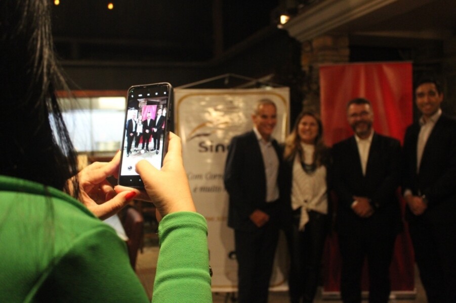 diretoria-da-bradesco-vida-e-previdencia-tem-encontro-com-diretores-e-delegados-do-sincor-rs