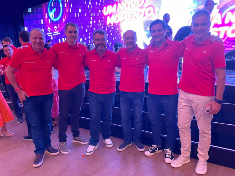 pelo-terceiro-ano-consecutivo-anderson-mundim-e-reconhecido-com-o-premio-talento-de-seguros